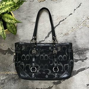 SOLD—Coach black signature shoulder bag with silver hardware NWOT 🖤